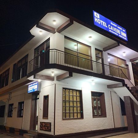 Hotel CAVERI inn Madikeri Buitenkant foto