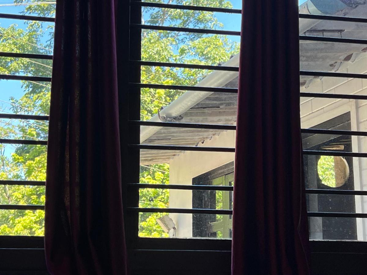 Hotel CAVERI inn Madikeri Buitenkant foto