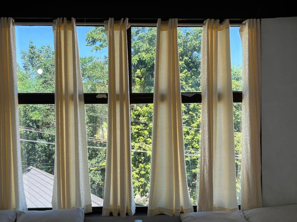 Hotel CAVERI inn Madikeri Buitenkant foto