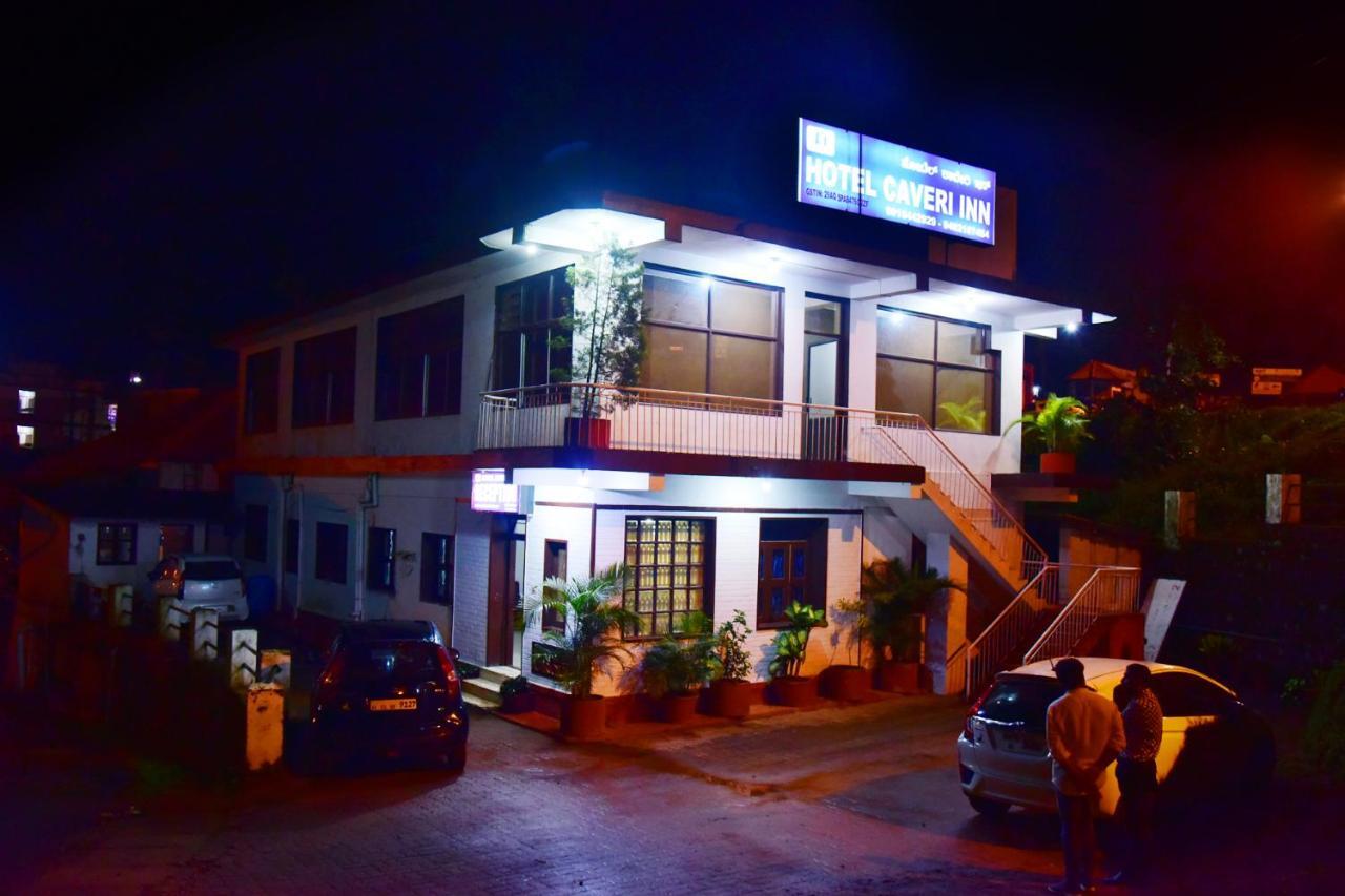 Hotel CAVERI inn Madikeri Buitenkant foto
